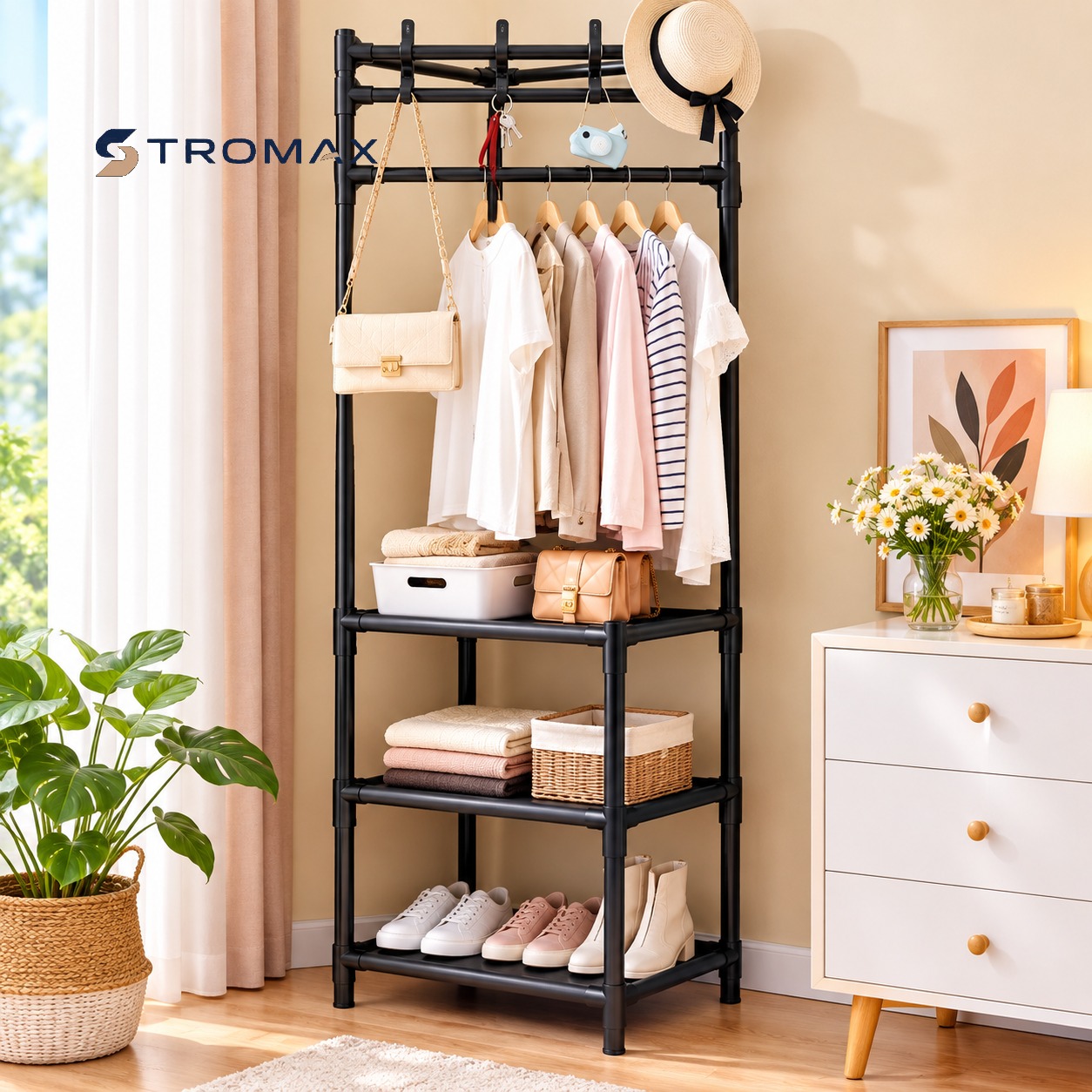 MULTIFUNCTIONAL CORNER